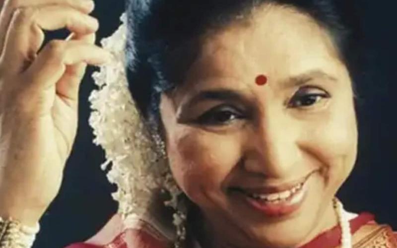 "Goodbye Asha Tai! The Nightingale of India, who ruled hearts for decades with her velvety voice, passes away; a chapter of music ends in silence", Khabargali