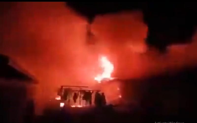 Massive fire in girls' residential school, 16 girl students burnt alive Kenya news big news hindi news khabargali 