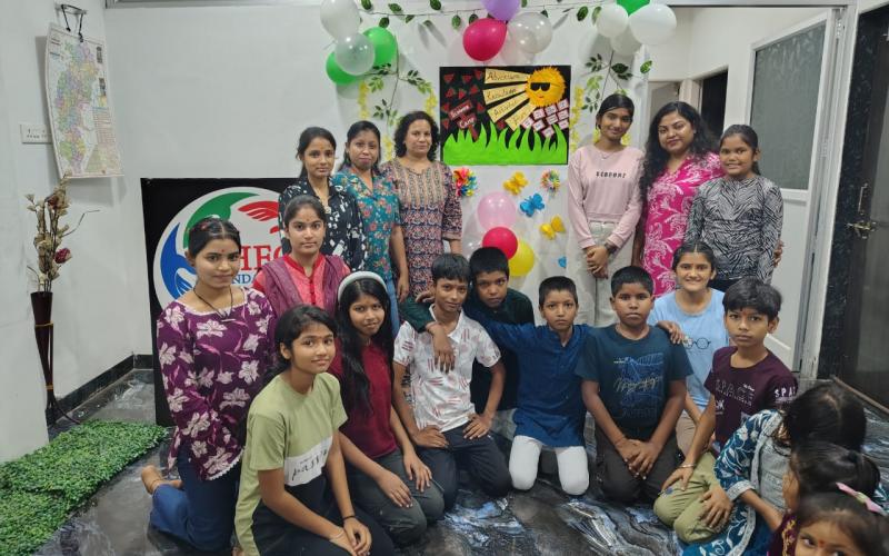20 day summer camp concluded on a grand note in Raipur, courtesy Pathashala, Raipur and UHFC Foundation. Children learnt the art, dance and personality development skills. Mahendra Singhania, dentist and social worker Dr Abhishek Mishra, Sonam Srivastava, founder and director of UHFC Foundation, Raipur, Chhattisgarh, Khabargali