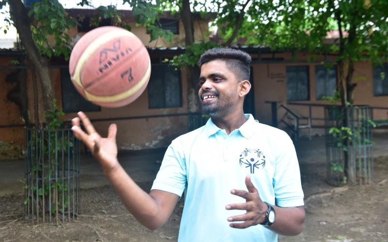 Dhamtari student Satyanshu Deep selected for the Indian football team; will represent the country in Sweden. Hindi news latest news khabargali 
