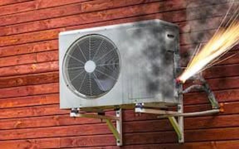 AC explodes like a bomb; father killed and son critically injured in horrific accident. raigarh hindi news big news khabargali  