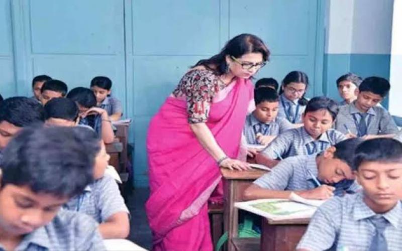 Teachers to receive re-appointment until the end of the 2026-27 academic session; government issues administrative approval. raipur chhattisgarh hindi news khabargali 