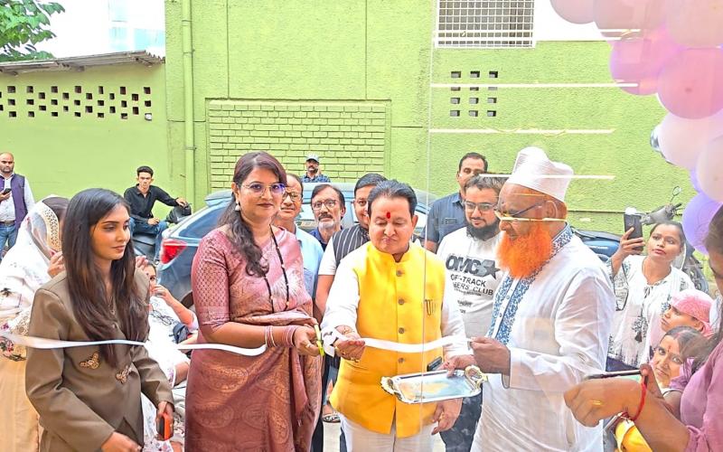 MLA Sampat Agrawal and Managing Director of Star Vedic Welfare Foundation and Vedic News and Vice President of Bharatiya Journalist Mahasangh Chhattisgarh Syed Salma inaugurated 'Nails by Sakina'; New fashion hub opened in Raipur, near SBI Bank, Shankar Nagar, Raipur, Chhattisgarh, Khabargali