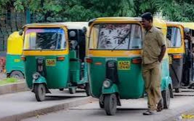 QR codes to be affixed on e-rickshaws and autos; seven-day special drive for passenger safety. raipur chhattisgarh hindi news khabargali 
