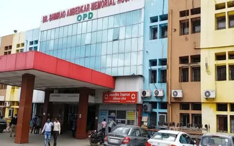 Patient from Gariaband saved at Ambedkar Hospital; arrow had pierced through from back to abdomen 