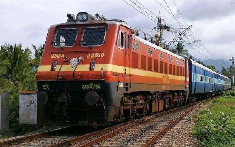 Indian Railways launches online booking for excess luggage alongside ticket booking; new digital service introduced. new delhi latest news khabargali 