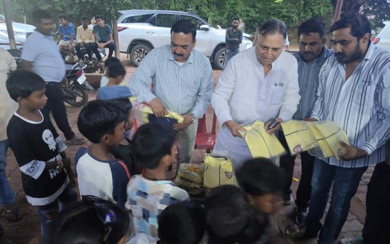 Lokesh Kavadiya, Mohla Manpur, Disabled Finance and Development Corporation, Disabled, Chhattisgarh News, Mohla News, Self-Employment Scheme, Disabled Welfare, Khabargali