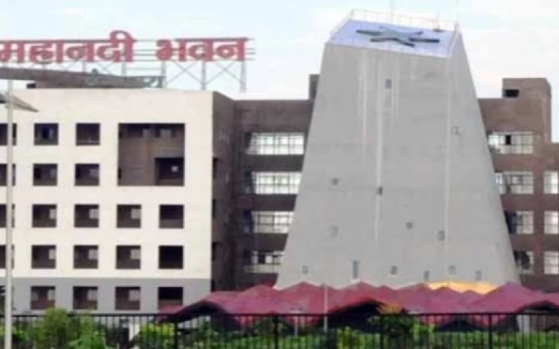 Order regarding the posting of principals in the Education Department; see the order to find out who has been posted where. Hindi news latest khabargali 