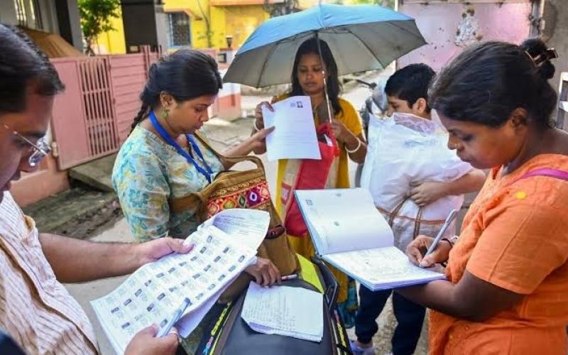 Search for 19 lakh voters in Chhattisgarh begins; BLOs will visit homes to collect information. raipur chhattisgarh hindi news khabargali 