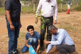 Environment Club, Team of Tree, Ayush Chelani, NH Goyal, Principal Shiladitya Ghosh, Administrator SK Tomar, teamfortrees, Raipur, Khabargali,