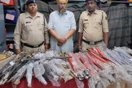 Raipur, Shyam Nagar, one arrested with 153 swords, Punjab, Nirmal Singh, Khabargali