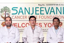 International Child Cancer Day, Hematologist, Hemato-Oncologist Dr. Vikas Goyal, Clinical Oncologist Dr. Aniket Thoke, Medical Oncologist Dr. Rakesh Mishra, Sanjivani Cancer Care Foundation, Raipur, Chhattisgarh,khabargali