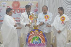 Prajapita Brahmakumari Ishwariya Vishwavidyalaya, Educational Services Division, All-round development of children, Vishwa Shanti Bhawan Chaubey Colony, Summer Camp, inauguration of Swami Vivekananda Technical University.  Vice-Chancellor Dr. M.K.  Verma, Information Commissioner Ashok Aggarwal, Brahma Kumari Savita Didi, Raipur, Chhattisgarh, Khabargali