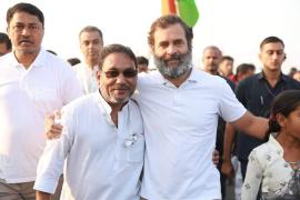 Congress wins unilaterally in Karnataka assembly elections, Rahul Gandhi's love shop opens in Karnataka after Himachal, Chhattisgarh's Public Health Engineering and Village Industries Minister Jagatguru Guru Rudra Kumar, Chhattisgarh, News,khabargali