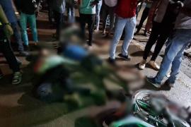 High speed bike rammed into a parked truck, two friends died, Raipur, Chhattisgarh,khabargali