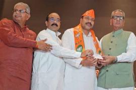 Omprakash Dewangan joins BJP along with supporters, former NAPA president of Birgaon, Raipur, Chhattisgarh,khabargali