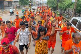 Shiv's drunkards from Gayatri Nagar, Kanwar Yatra from Mahadev Ghat, Siddhi Vinayak, Shiv, Sai, Hanuman Temple Committee, Shravan month, Shankar Nagar, Raipur, Chhattisgarh, News,khabargali