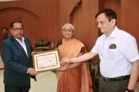 ED Chavda, CE Chelkar and PS Reddy also retired from Power Company, MD Mrs. Ujjwala Baghel and MD of Distribution Company Manoj Khare, Chhattisgarh, Khabargali.