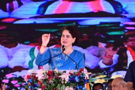 Priyanka Vadra, who participated as a special guest in the Urban Body and Panchayati Raj Mahasammelan, made a political move regarding the caste census, Chhattisgarh, Khabargali.