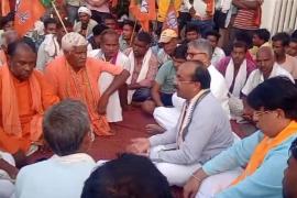 Party expelled two BJP leaders, protest outside Kushabhau Thackeray complex regarding ticket, State President SAO, Raipur, Chhattisgarh, Khabargali