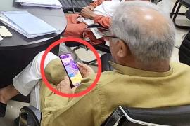 CM Bhupesh said Candy Crush is my favorite, now at 4400 level, Raman Singh took a dig, said - after November 17, I have to do full time here, Chhattisgarh, Khabargali