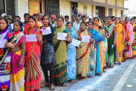 Chhattisgarh Assembly Elections, 68.15% voting so far in Chhattisgarh, know the status of 70 seats, 3 people died, one martyr, Khabargali