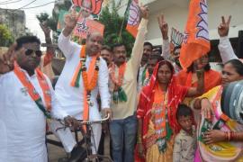Purandar Mishra drove a rickshaw in the streets of Rajatalab to touch the heart of the people.