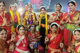 Dancers enthralled the audience by performing Bharatnatyam, Kathak and Shiv Tandav, Group dance competition organized in Gondwana Mahotsav Fair at BTI Ground, Maa Pitambara Jan Seva Samiti, Raipur, Chhattisgarh, Khabargali.