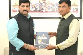 Amit Chimnani's book Modi Magic was released in Delhi by Union Health Minister Mansukh Mandaviya, Chartered Accountant, expert in economic matters, former chairman of CA branch Raipur, former advisor to Accountant General Chhattisgarh and state media in-charge of BJP Amit, Khabargali