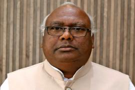 Congress rebel Chintamani Maharaj gets ticket, four MPs' cards cleared, Chhattisgarh, Khabargali