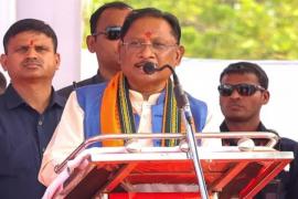 Chhattisgarh CM Vishnu Dev Sai addressing a public meeting in Bijapur, Chief Minister took a dig at Congress' announcements, Khabargali