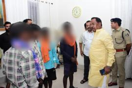 4 young laborers from Chhattisgarh who were held hostage in Rajasthan have returned...  rajasthan news bignews hindinews khabargali 