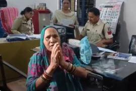 Woman caught with 7 kg cow meat in Raipur, local cow servants complained latest news Hindi news khabargali 