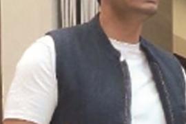 Police taking MLA Devendra Yadav to Balodabazar court, a large number of soldiers deployed... mla devendra yadav latestnews  politics news  big news hindinews khabargali 