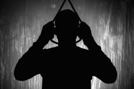 PWD employee's dead body found hanging   These 7 people were accused of harassing and demanding Rs 2 lakh... Cg news hindi news latest news khabargli 