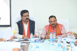 Strict legal action will be taken against those selling narcotic drugs, Minister Vijay Sharma, Additional Chief Secretary Manoj Kumar Pinguwa, Principal Secretary Panchayat and Rural Development Mrs. Niharika Barik, Commissioner cum Director Health and Family Welfare Dr. Priyanka Shukla, Special Secretary Finance and General Administration and Controller Food and Drug Administration Chandan Kumar, Chhattisgarh, Khabargali