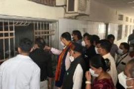 आंबेडकर अस्पताल में लगी आग, एसी का कंप्रेशर फटा, मचा हड़कंप Fire breaks out in Ambedkar Hospital, AC compressor explodes, creates panic  cg news hindi news cg big news raipur news khabargali 