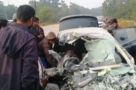अंबिकापुर में बड़ा सड़क हादसा, 5 युवकों की दर्दनाक मौत खबरगलीMajor road accident in Ambikapur, painful death of 5 youths cg Big news latest news cg hindi news khabargli 