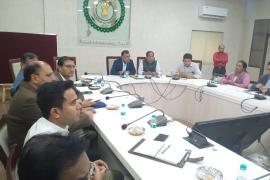 To tighten the noose on criminals and vehicles causing accidents, CCTV cameras will be used to identify them from the control room 24 hours a day. CCTV cameras will be installed on main roads of industrial areas and slum settlements. IG Amresh Mishra presided over the meeting. Collector Dr. Gaurav Singh and SP Dr. Lal Ummed Singh were also present. Raipur, Chhattisgarh, Khabargali