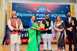 Sushil Sunny Agarwal attended the annual function of Krishna Public School, Director of Krishna Public School Dr. Rakesh Mishra, Archana Mishra, Aparna Tripathi, Shubham Mishra, Madan Mohan Tripathi, Raipur, Chhattisgarh, Khabargali