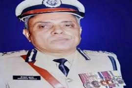 छत्तीसगढ़ के प्रथम DGP श्रीमोहन शुक्ला का निधन,  वरिष्ठ अधिकारियों ने दी विदाई खबरगली Chhattisgarh's first DGP Shrimohan Shukla passes away, senior officers bid farewell latest news hindi news cg big news chhattisgarh news Raipur news khabargli 