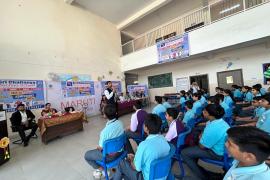 Mental health awareness program was organized for the children of Sri Chaitanya Techno School, experts from Maruti Foundation and Heritage India told how to deal with mental pressure during exams, Megha Tiwari, Raipur, Chhattisgarh, Khabargali