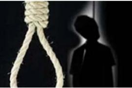 12वीं की परीक्षा ख़त्म समाप्त, घर लौटकर छात्र ने फांसी लगाकर की आत्महत्या खबरगली 12th class exams are over, student returns home and commits suicide by hanging himself cg news cg big news latest news khabargali 