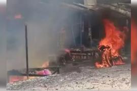 पटाखा दुकान में लगी आग, दम घुटने से 5 लोगों की मौत खबरगली Fire breaks out in a firecracker shop, 5 people die of suffocation  cg news cg big news cg latest news cg hindi news khabargali 