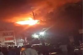 A huge fire broke out in Raipur's Pandri cloth market, causing panic Chhattisgarh Raipur News khabargli 