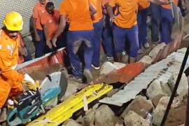 8 people died after temple wall collapsed after heavy rain in Visakhapatnam latest news hindi news khabargali 
