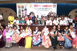 Nav Srujan Manch honoured the parents of the daughter, not on the occasion of daughter's birth anniversary but Vrindavan hall reverberated with the laughter of daughters, Amarjeet Singh Chhabra, State President, Nav Srujan Manch, Chhattisgarh, Raipur, Khabargali