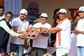 Maharashtra Mandal President Kale CM Sai felicitated former international hockey player of the Mandal Neeta Dumre also felicitated, Nehru Yuva Kendra Chhattisgarh State, Raipur, Khabargali
