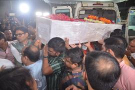 The body of businessman Dinesh Mirania, who was killed in a terrorist attack, reached Raipur, a huge crowd gathered at his home cg news hindi news khabargali 