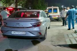 7 members of the same family committed suicide, dead bodies were found in the car, a suicide note was also found latest News hindi News big News khabargali 